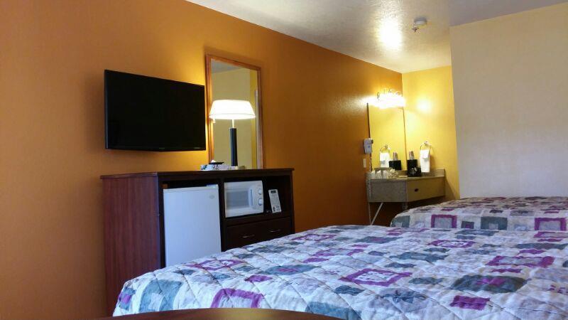 America'S Best Inn & Suites Saint George Room photo