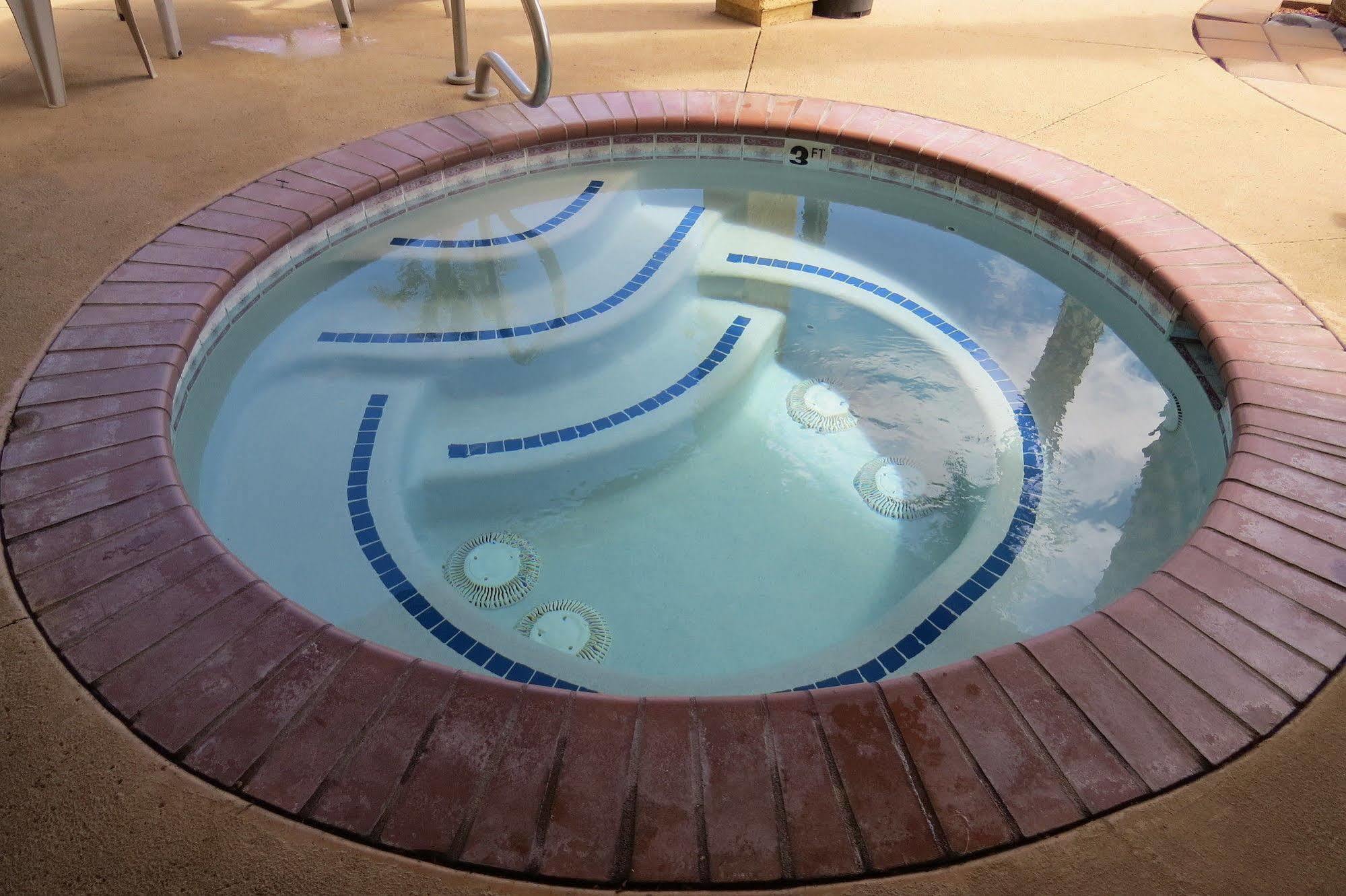 America'S Best Inn & Suites Saint George Exterior photo
